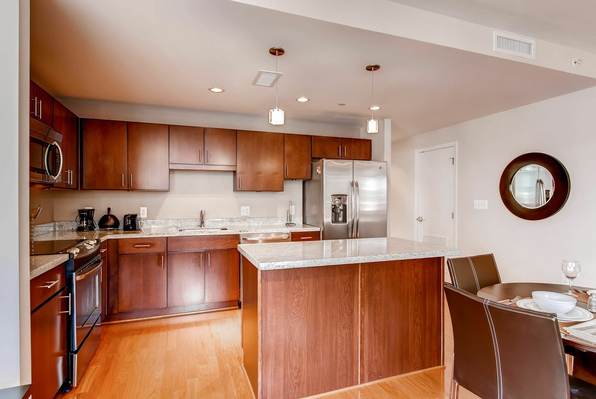 Global Luxury Suites At Foggy Bottom Washington Kültér fotó